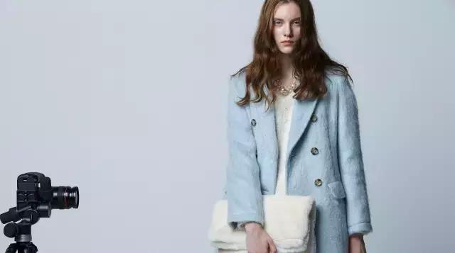 除了它也没谁了！既减龄又百搭，可以从20岁穿到50岁！