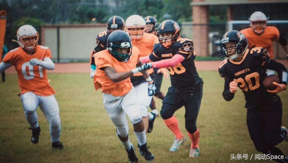 中国人不玩橄榄球的原因,为啥中国人不玩美式橄榄球