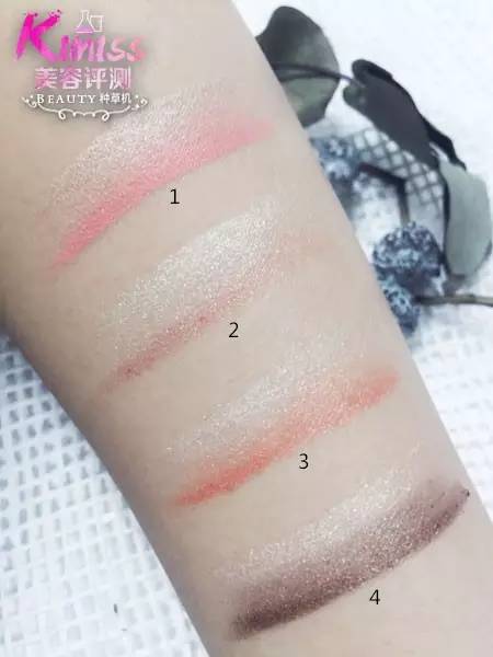 亲测种草｜眼影棒也出双色款？听说宋慧乔用它拿下了宋钟基！