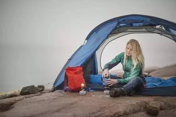 春天户外跑步穿什么服装,春天户外拍照穿什么衣服