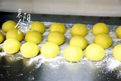 代购界的黑马！星火路新开了一家挤破头才能买到的烧饼！