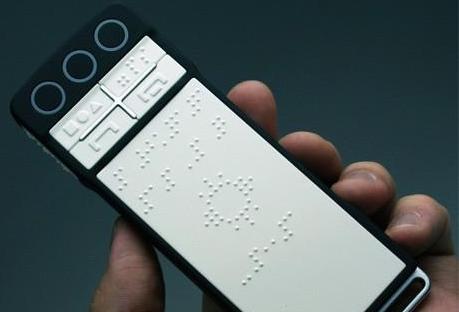 苹果手机背后吸磁铁会有影响么,苹果手机的磁铁会乱吸东西吗