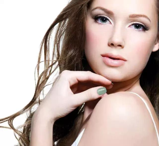 为什么不能轻易和女生做美甲,为什么很多女生特别喜欢做美甲