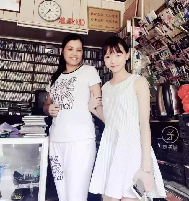 情怀茂名-幸福路最后一家老音像店