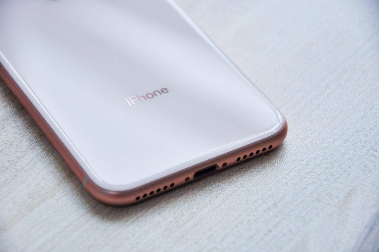 买不起的iphone,iphonex比较iphone8