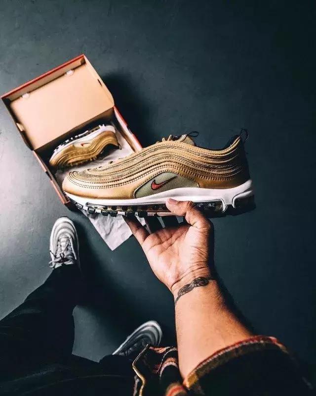 买不起八千块的巴黎世家，这些老爹鞋你可以试试