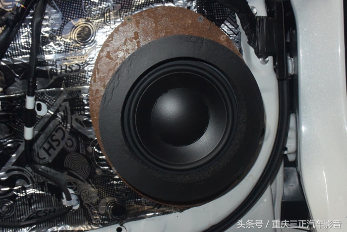 重庆丰田霸道汽车音响改装,成都丰田汉兰达丹拿音响改装升级