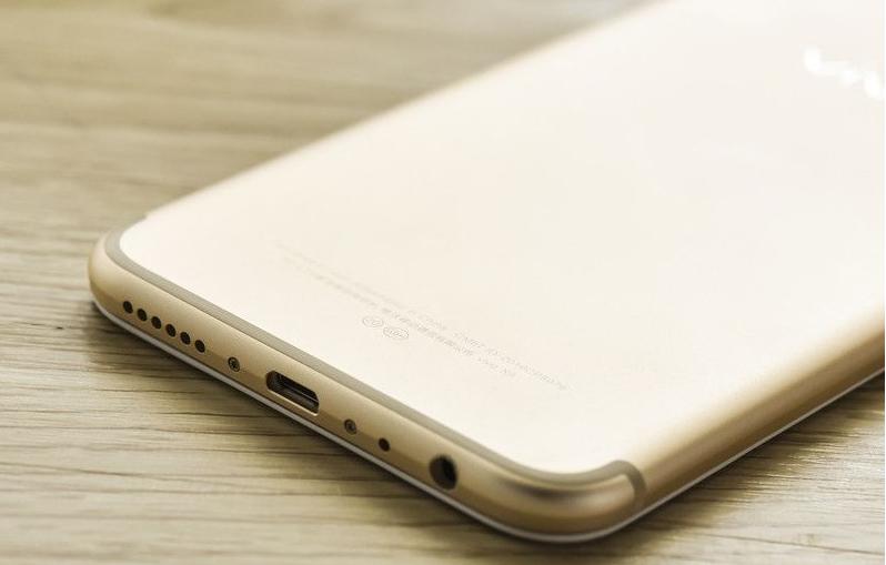 3040mAh+64GB，这台旗舰原价2798元已不足2000元