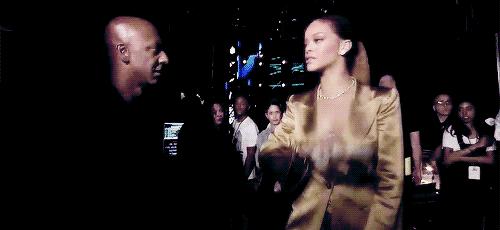 婚纱值得买吗,淘宝婚纱为什么那么便宜