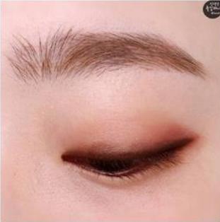 一款适合单眼皮的眼妆教程,单眼皮最适合的眼妆