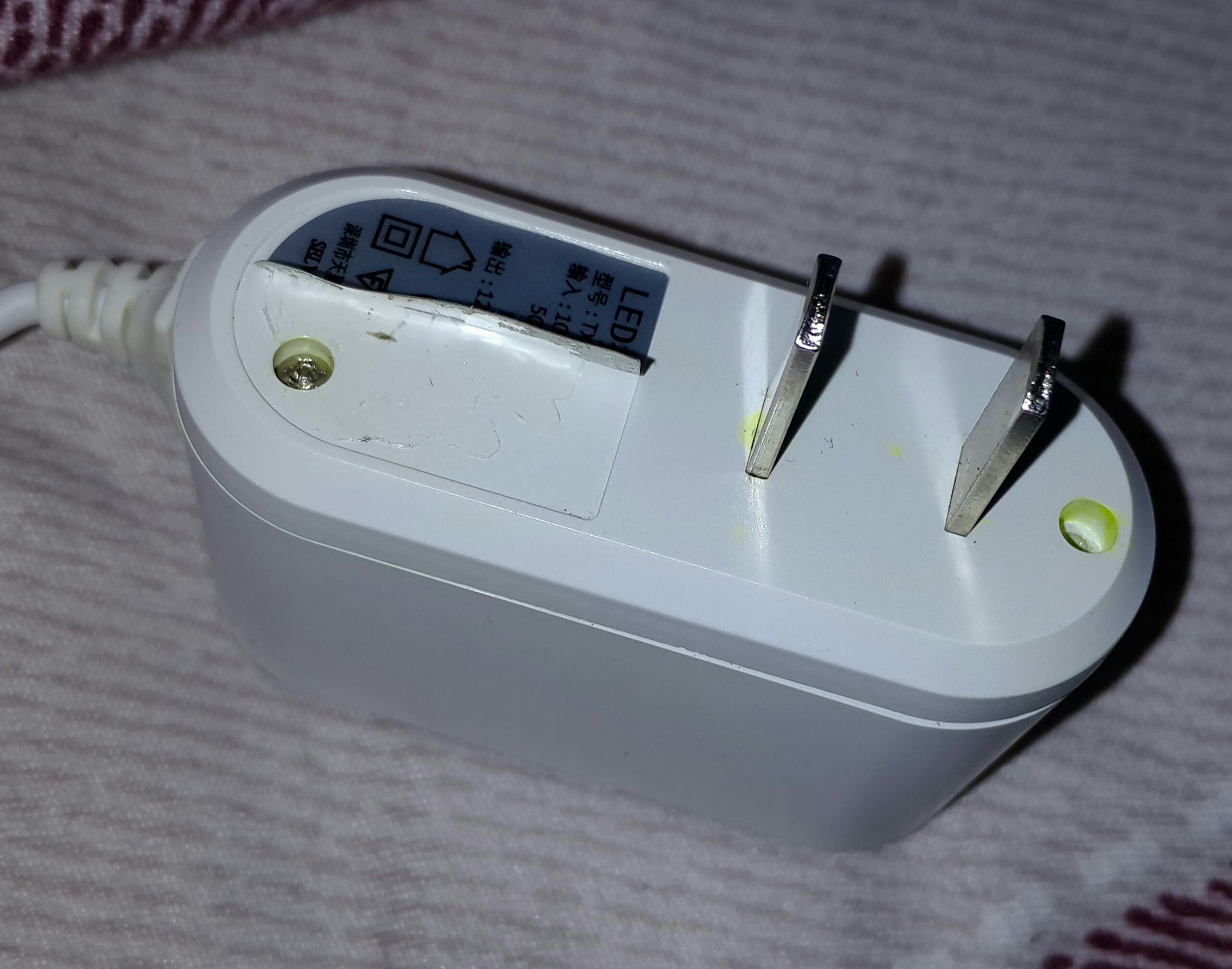 雅格无极调光台灯拆解,雅格学习台灯怎么调光