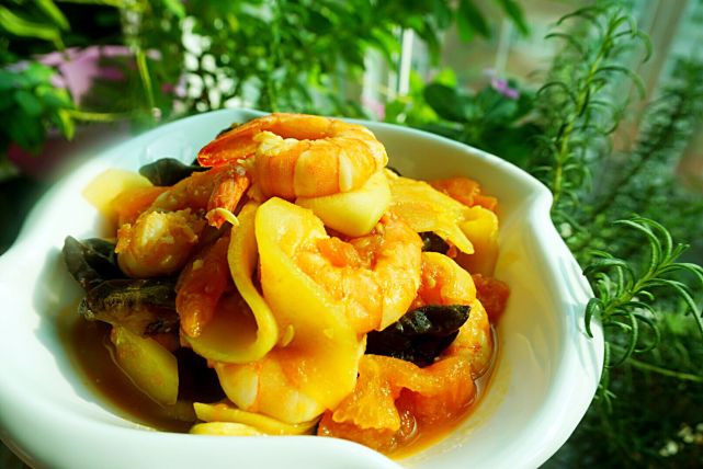 日常买菜不知道买什么吃,冬天买这三种菜来做很美味