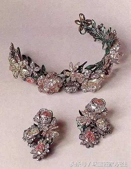 琥珀大厅、镶钻圣经，揭秘“世界十大宝藏”——俄罗斯沙皇钻石库