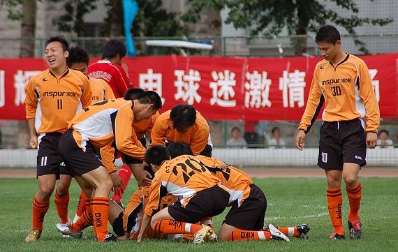 中国足坛的那股清流，降级后再难翻身，高学历球星不存在的？