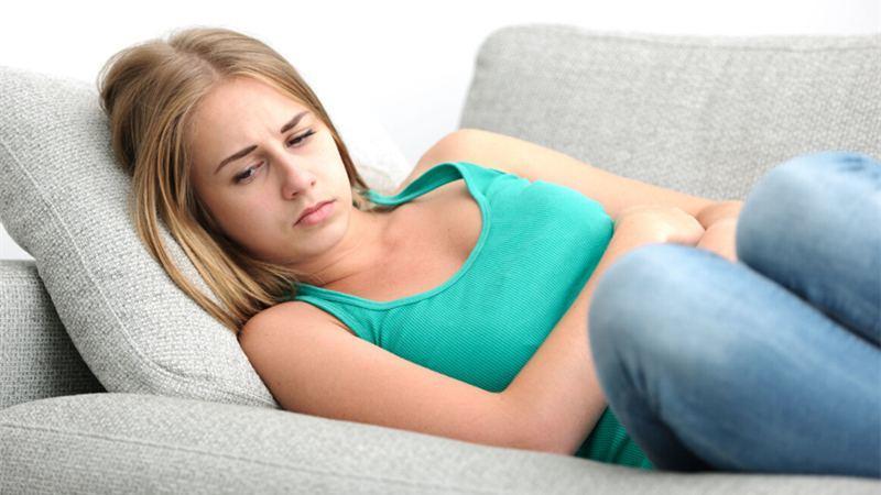 额头长痘是什么原因以及解决办法,额头长痘忌讳什么