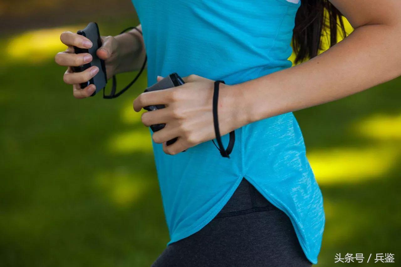 防身自卫反击技巧,自卫武器防身招数