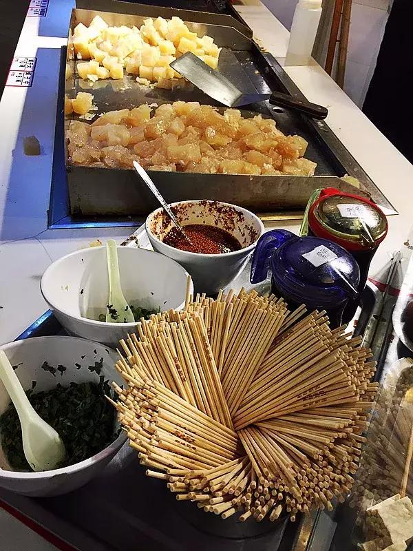 胸姐吃过最好吃的臭豆腐，我打赌喃肯定都不知道她家！