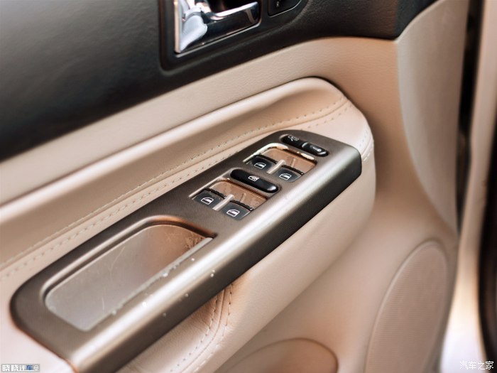 两万块钱能买到几年的高尔夫,两万多块钱买个二手车