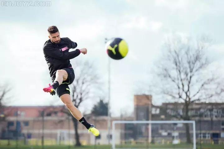 业余足球最好的足球鞋,如何挑适合自己脚型的足球鞋
