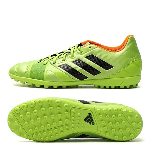 哪种足球鞋穿得最舒服,正确穿的足球鞋