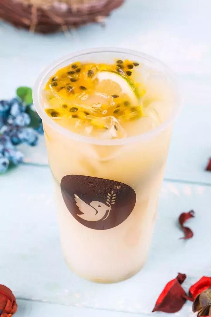 新一轮少女收割机首登天津，为何这家网红饮品店成为新街拍神器？