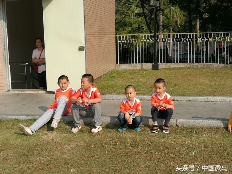 雄鹰少儿足球,雄鹰足球小将