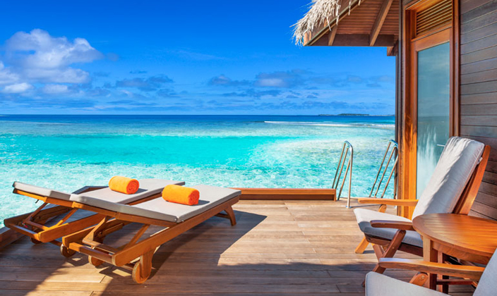 满月岛旅游攻略,满月岛和马尔代夫岛哪个好