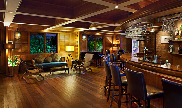 满月岛旅游攻略,满月岛和马尔代夫岛哪个好