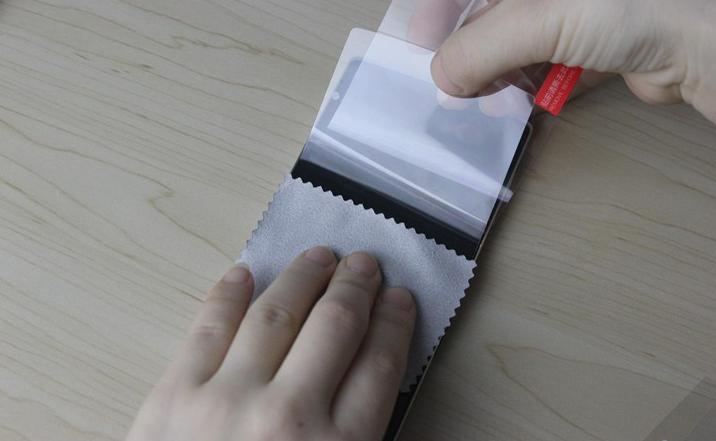 手机贴膜正确方法,手机贴膜教程视频钢化玻璃膜