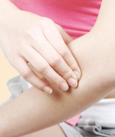 身体正面经络精油spa按摩手法视频,教你按摩的五大手法