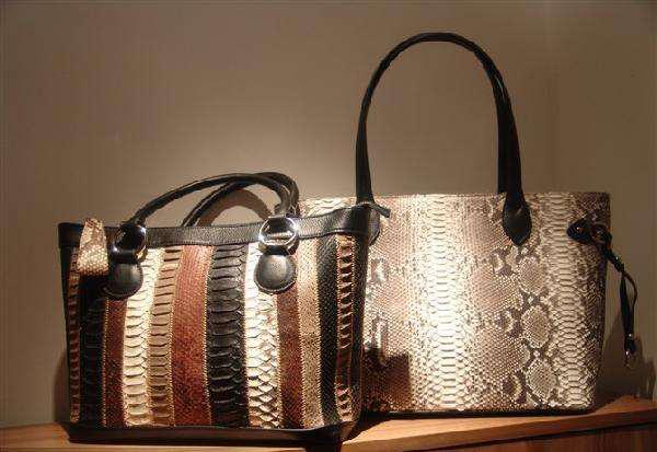 牛皮包包怎么保养才能更干净,奢侈品包包清洗护理推荐