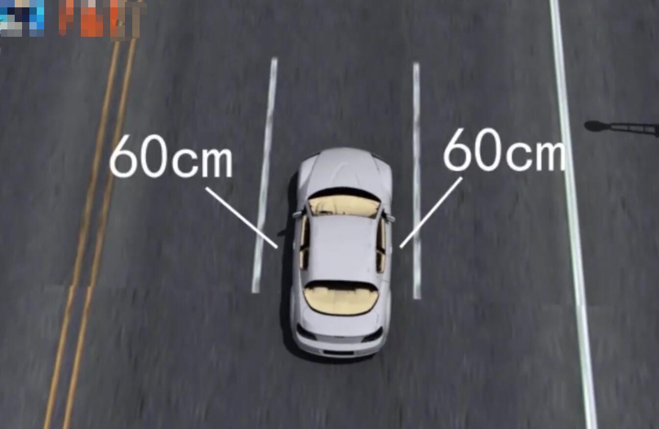 新手司机如何克服压线行驶,新手开车怎么判断压不压线