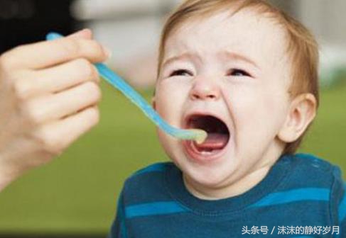 给宝宝喂药技巧视频,有没有给宝宝喂药的好办法