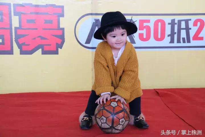 足球要从娃娃抓起图片,足球要从娃娃抓起标语