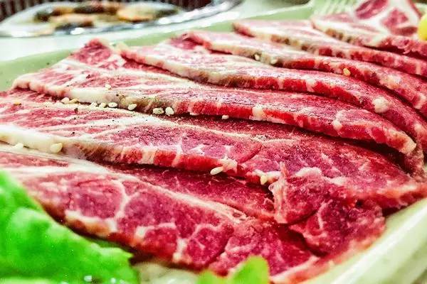 独特的烤肉让你开启味觉新世界,好吃的烤肉让你回味无穷