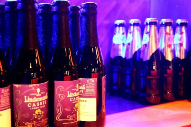 纸牌屋烤肋排店真实地址,纸牌屋烤肋排画面