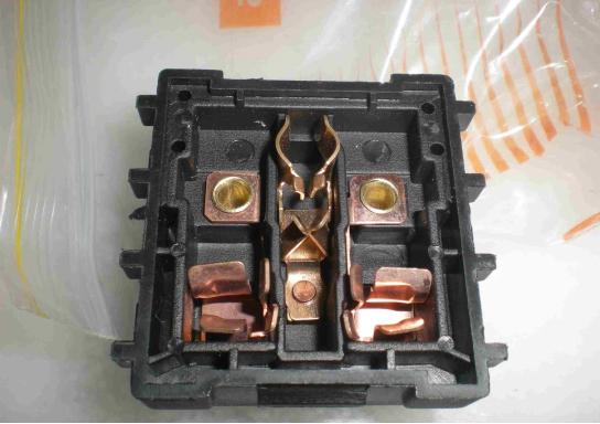 插座接触不良修复,插座接触不良老是断电怎么办