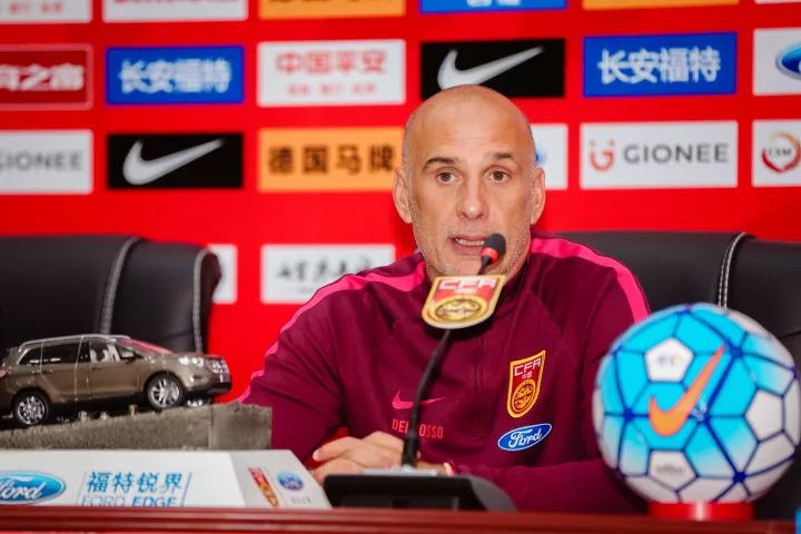 中国u23男足迎战阿联酋队,中国u22男足2:1泰国视频集锦