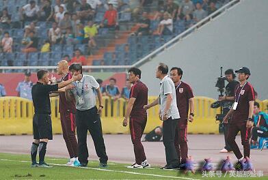 从女足惨败看出中国足球,中国足球联赛罚单