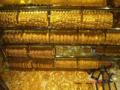 迪拜的黄金一条街满屋子都是黄金,迪拜十大购物天堂