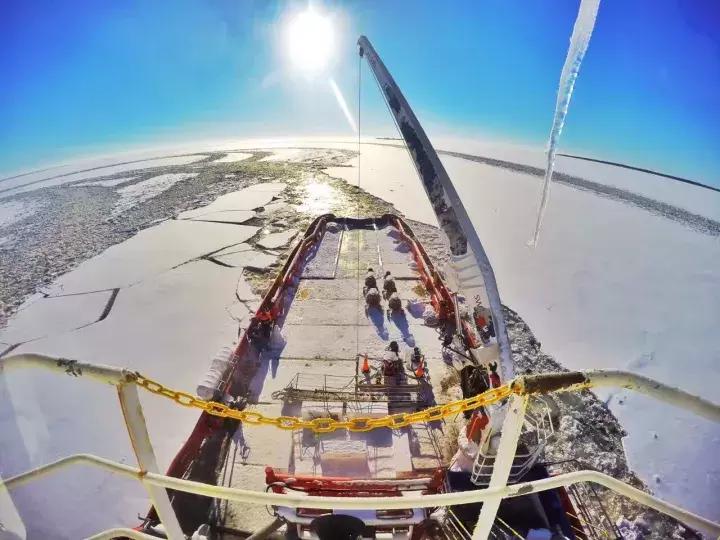 芬兰波罗的海中世纪童话,芬兰极光好像进入了童话世界