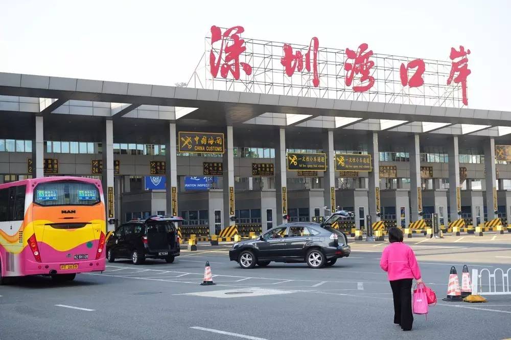 刚刚！香港高铁“一地两检”被通过，以后广东人去香港血拼更方便