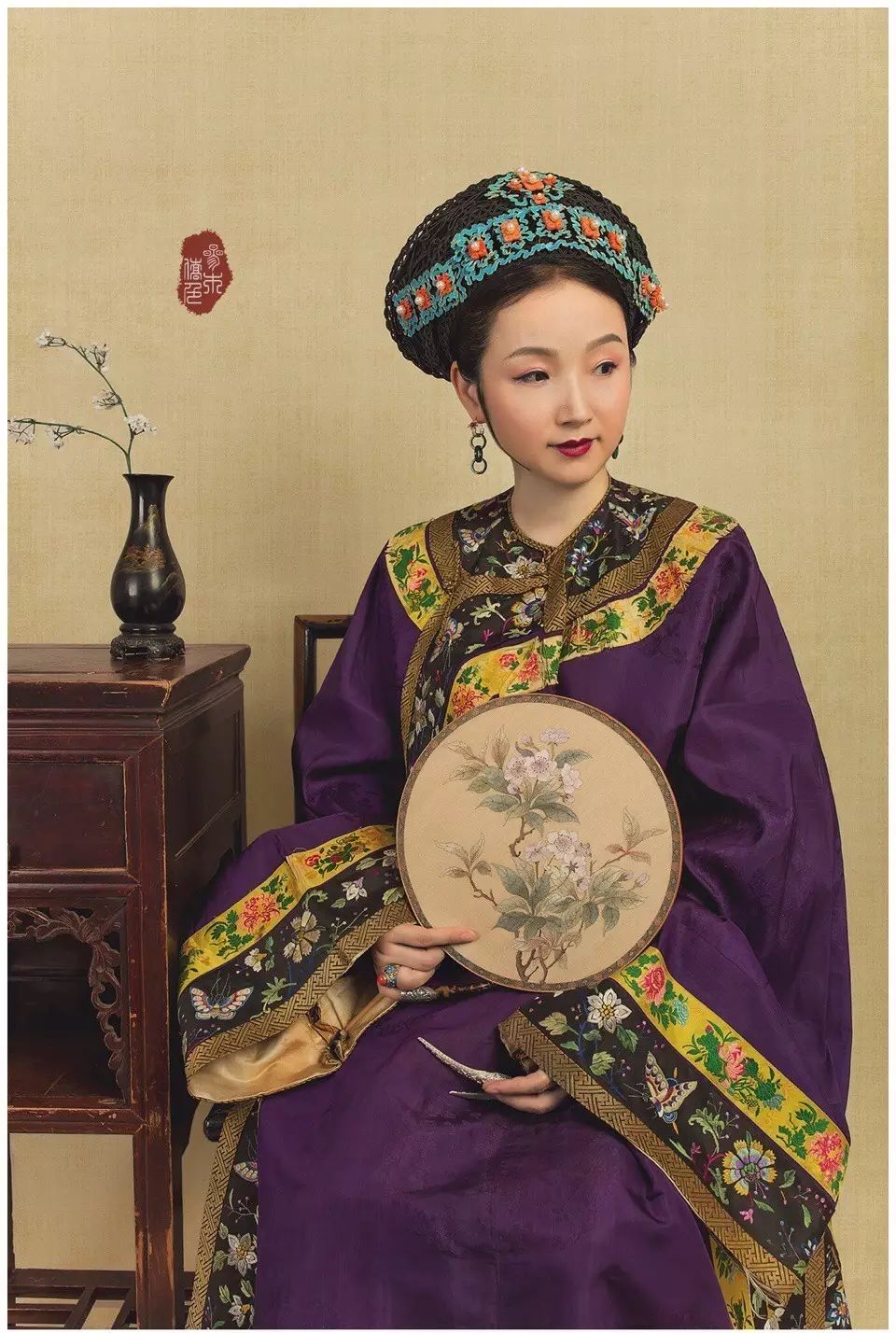 高薪的纪梵希offer和不赚钱的复古首饰，他选择了后者