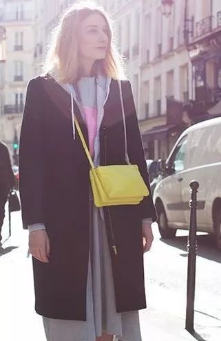 月薪5000的我是怎么存钱买房的,月入多少穿得起celine