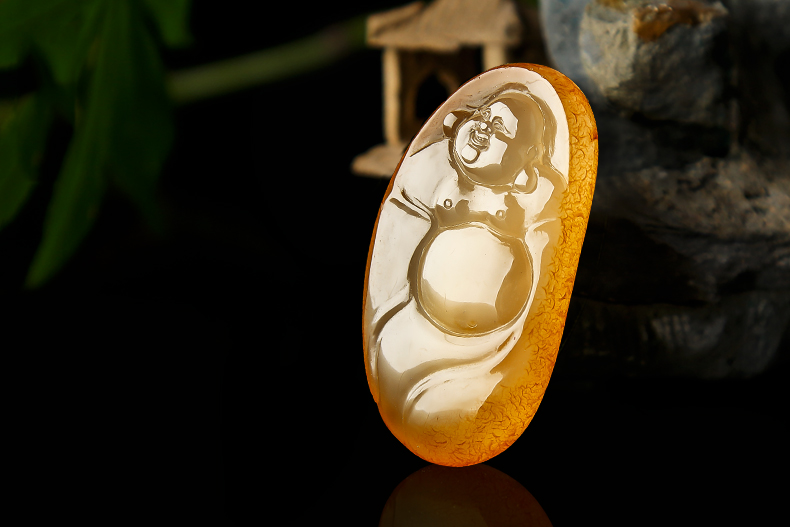 怎样挑选好的黄龙玉手串呢,黄龙玉鉴赏与选购的区别是什么