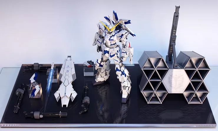 佳作高达独角兽,佳作设计