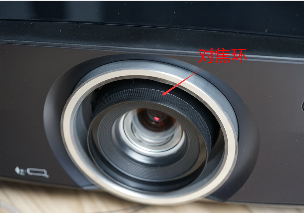 奥图码家用4k投影机评测,奥图码zh55投影仪评测