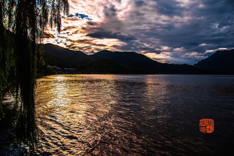 泸沽湖的静谧之美,美丽而又神秘的泸沽湖