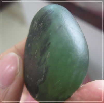 头发丝真的可以鉴定玉石的真假吗,如何鉴别玉石无事牌的真假好坏