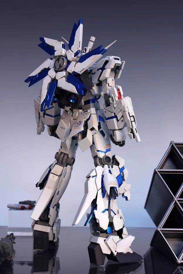 沉浸式拼装完美蓝色独角兽高达,独角兽高达拼装模型推荐学生党